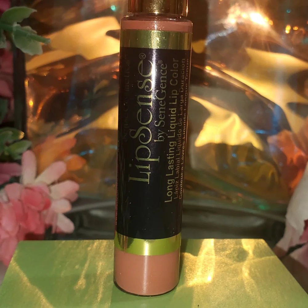LipSense - Picture 2 of 2